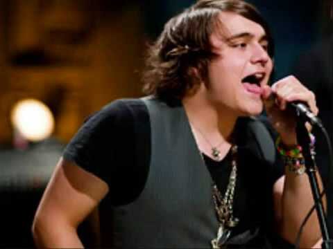 Metro Station – Where’s My Angel