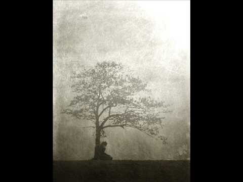 Leaves’ Eyes – Mourning Tree