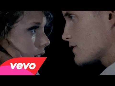 Taylor Swift – Mine