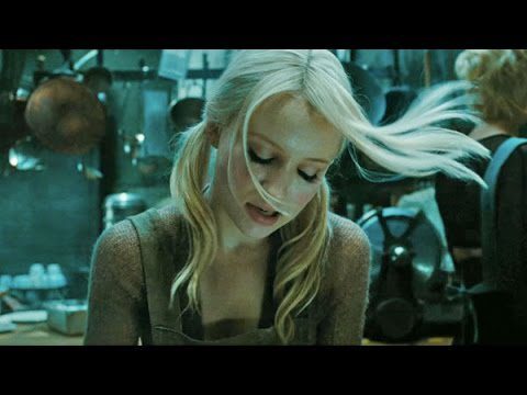 Emily Browning – Sweet DreamsEmily Browning