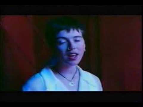 Frente! – Bizarre Love Triangle