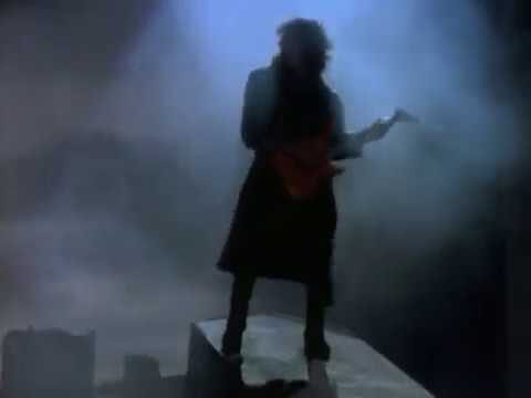 Whitesnake – Is This Love?